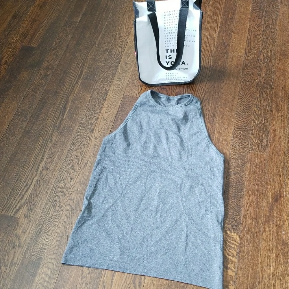Lululemon tank